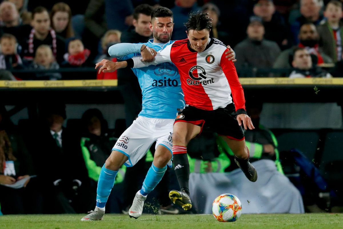 Feyenoord vecht zich na rood Jørgensen terug tegen Heracles