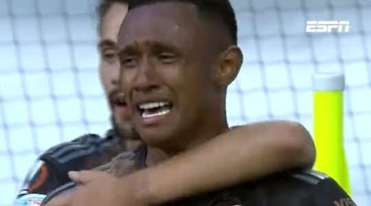 🎥 | Wat mooi! Arsenal-aanwinst Marquinhos in tranen na 1e goal