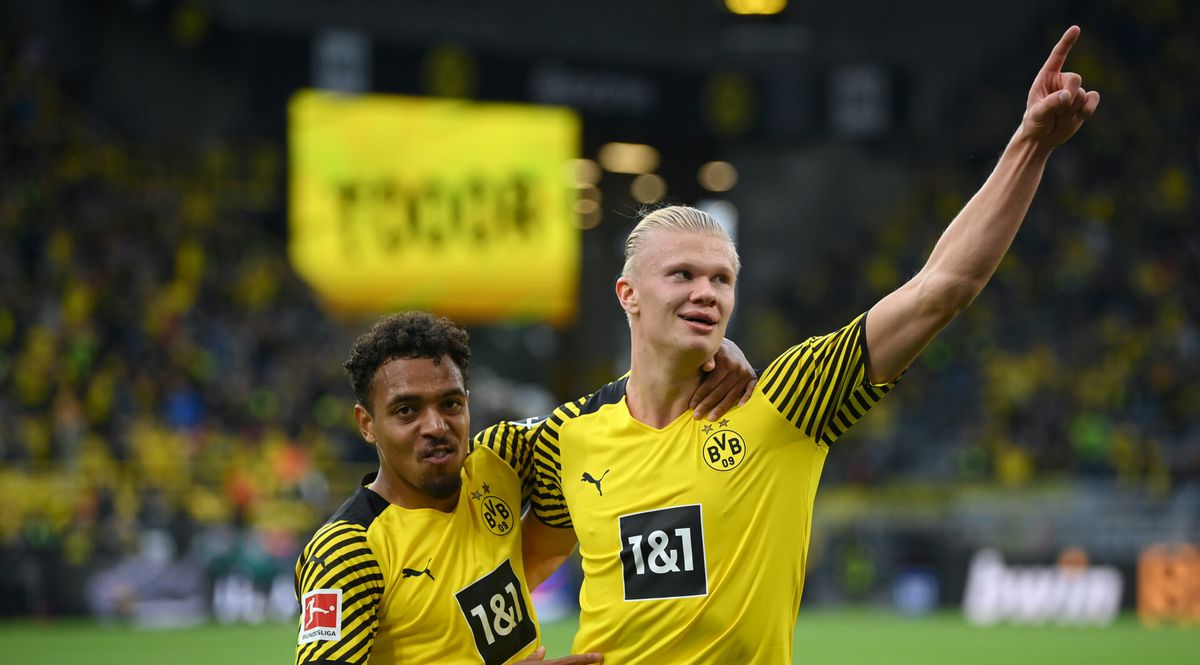 Niemand mag ooit nog te laat komen bij Dortmund! Haaland deelt voor half miljoen euro aan horloges uit