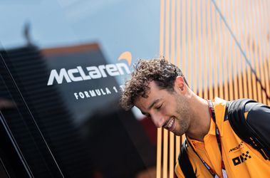 F1-carrière in de grindbak of is er hoop? 'Daniel Ricciardo onderhandelt met 4 teams'