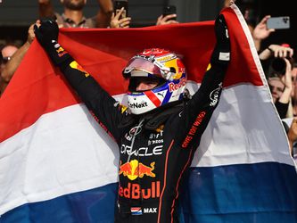Max Verstappen entert eeuwige top 10 qua meeste rondjes als raceleider