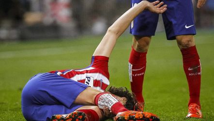 Gebroken scheenbeen Tiago van Atlético