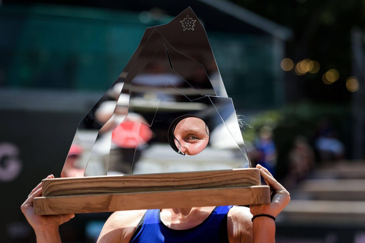 Verrassing! Niet geplaatste Ferro (nummer 98 van de wereld) wint in Lausanne 1e WTA-titel