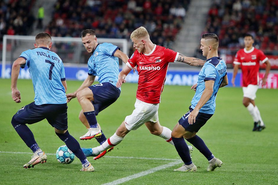 Check hier de vermoedelijke opstelling van AZ voor het bezoek aan Gil Vicente