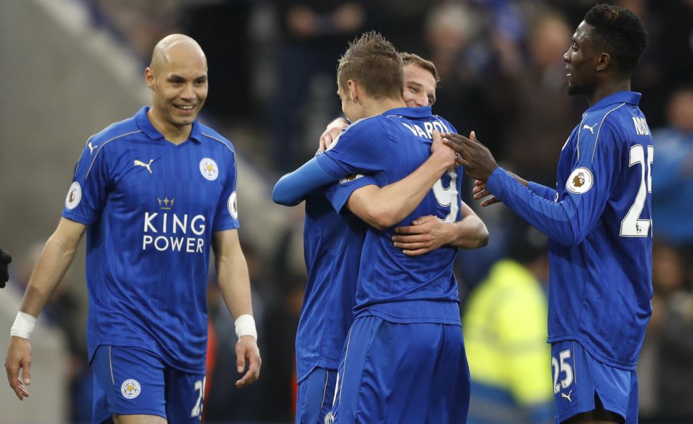 Leicester stijgt aantal plekjes na zege, Sunderland wint voor het eerst in tijden