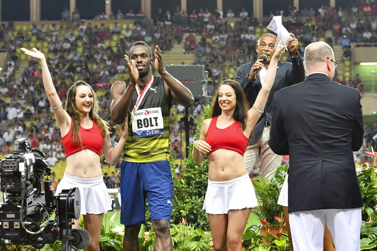Bolt sprint naar beste seizoenstijd (video)
