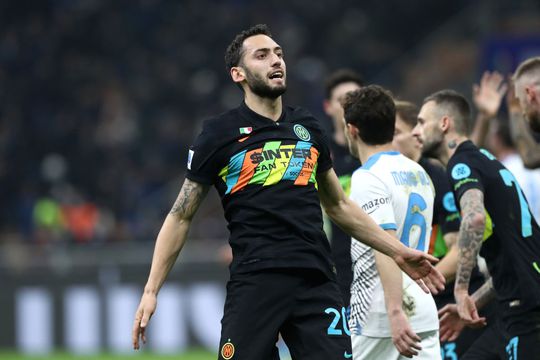 🎥 | Inter houdt hoop op nieuw kampioenschap in Serie A na zwaarbevochten zege op Napoli
