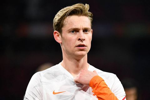 Frenkie de Jong in shock na nieuws over prostaatkanker Van Gaal: 'Niks aan hem gemerkt'