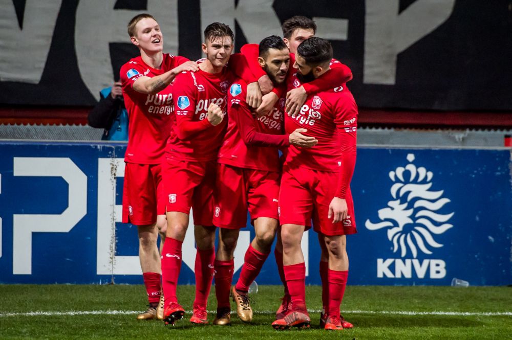 FC Twente stunt met bekeruitschakeling van Ajax na penalty's