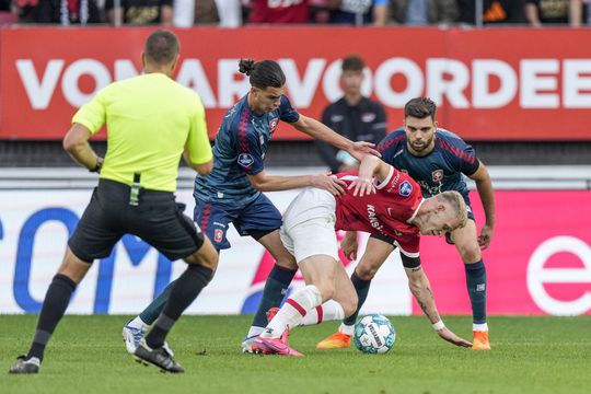AZ en Twente houden elkaar na saaie 1e en veel leukere 2e helft in evenwicht: 1-1