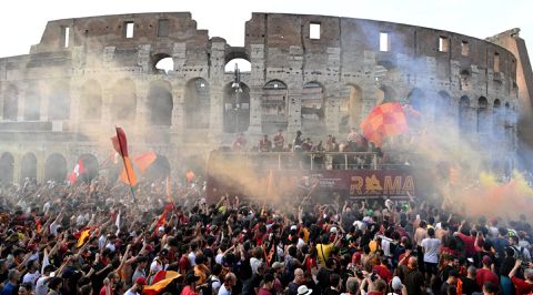 Juffrouw in Rome laat klas AS Roma-clublied zingen, ouders boos