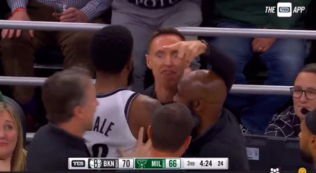 🎥 | Zien! 'Kalme' NBA-coach Nash verliest beheersing en wordt voor het eerst verwijderd