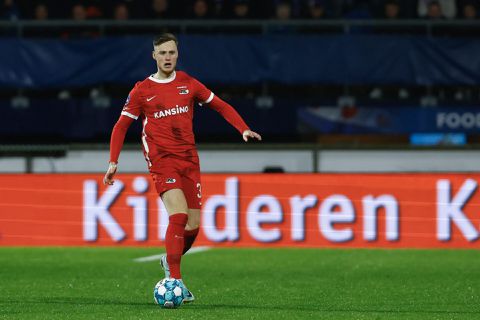 Vervelend nieuws voor AZ! Sam Beukema weken uit de roulatie