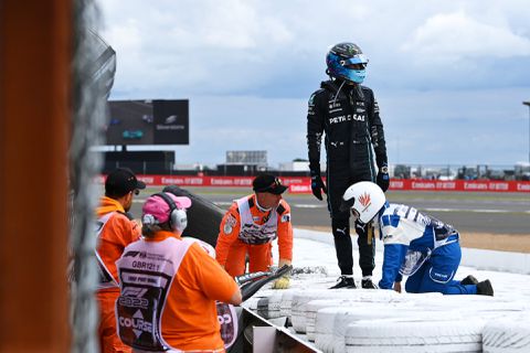 George Russell heeft nog altijd nachtmerries van crash Zhou: 'Vreselijk om te zien'