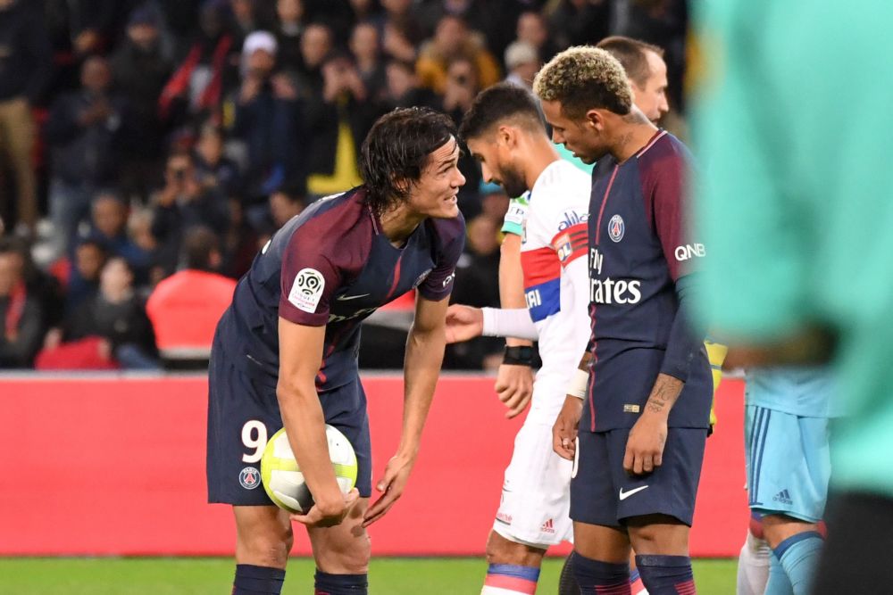 'Cavani en Neymar uit elkaar gehaald op weg naar kleedkamer'