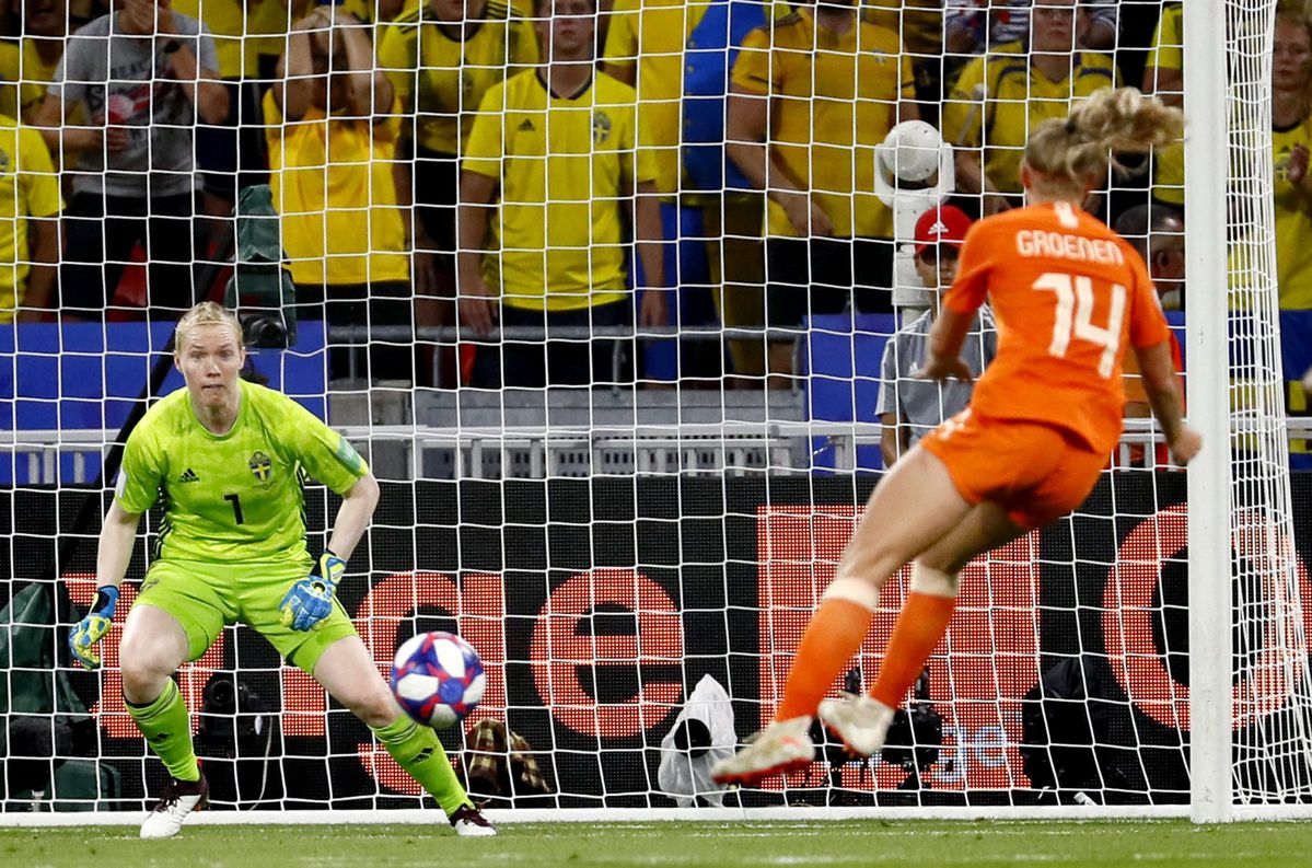 ONGELOFELIJK! Groenen schiet Nederland in verlenging naar WK-finale (video)
