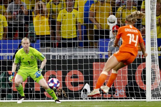 ONGELOFELIJK! Groenen schiet Nederland in verlenging naar WK-finale (video)