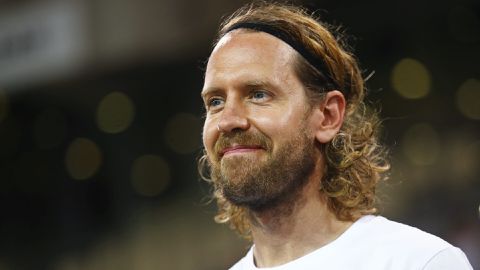 F1-legende Sebastian Vettel over Nyck de Vries: 'Het is wreed'