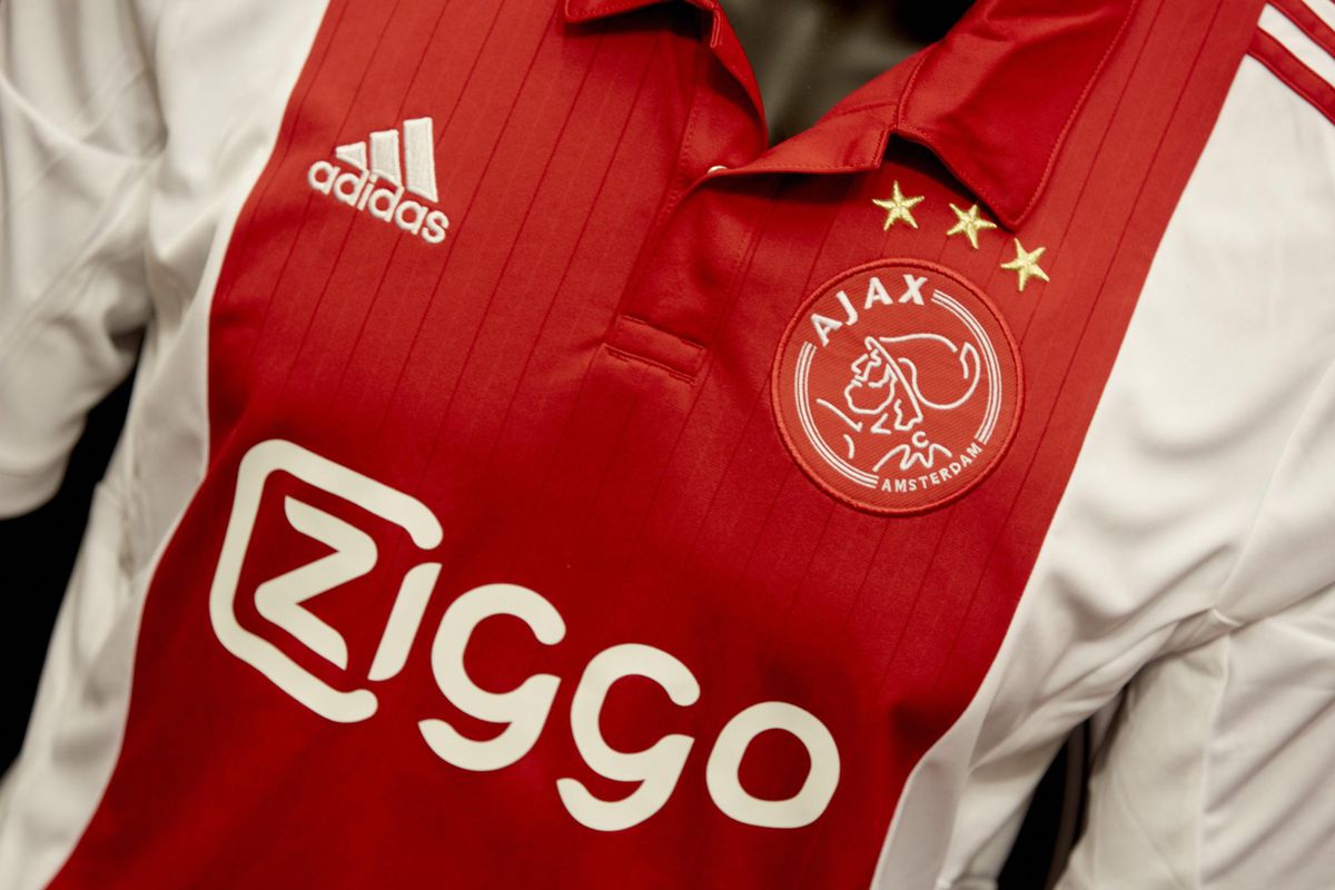 Ajax en 'sponsorsoulmate' Ziggo verlengen verkering met 2,5 jaar: 'Passen helemaal bij elkaar'