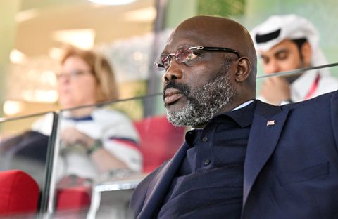 Dit is George Weah, de vader van VS-aanvaller Timothy Weah én president van Liberia