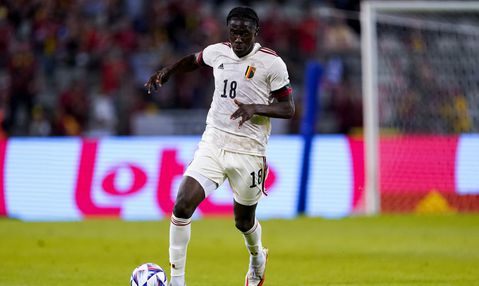 Dit is Amadou Onana, de Belgische middenvelder die tegen Oranje speelt