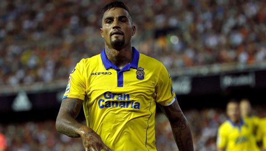 Kevin-Prince Boateng na fraaie snoekduik in illuster rijtje (video)