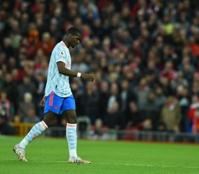 Triest einde voor Pogba bij United: geblesseerd, ruzie met de fans en marktwaarde gehalveerd