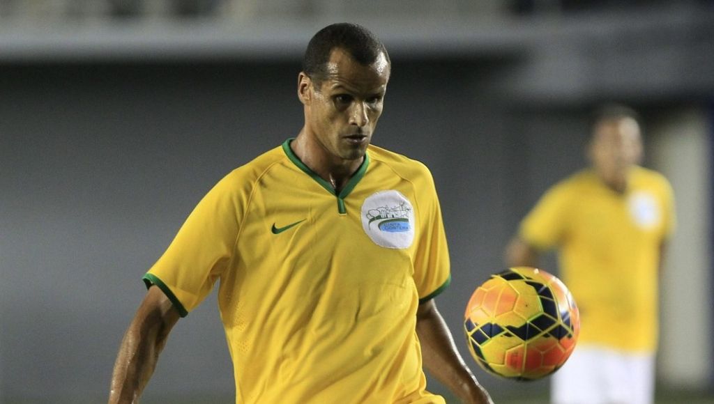 Rivaldo (43) niet trefzeker bij rentree op het veld