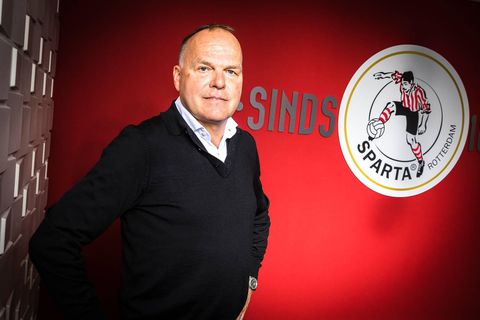 Machtsstrijd bij Sparta kost technisch directeur Henk van Stee de kop