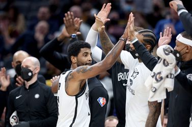 🎥 | Antivaxer Kyrie Irving keert terug in NBA en wint direct met Brooklyn Nets