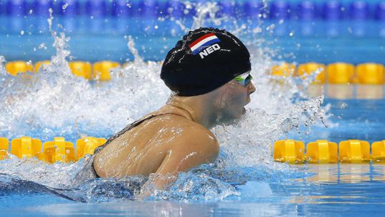 Blinde zwemster Bruinsma pakt vierde medaille en is medaillekoningin van Team NL