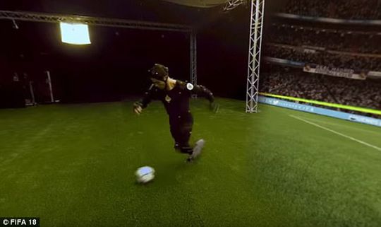 Ronaldo duikt studio in en showt wereldberoemde skill voor FIFA 18 (video)