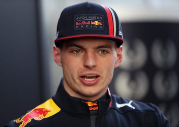 Marko verwacht andere strategie dit jaar bij Verstappen: 'Gaan een geduldige Max zien'