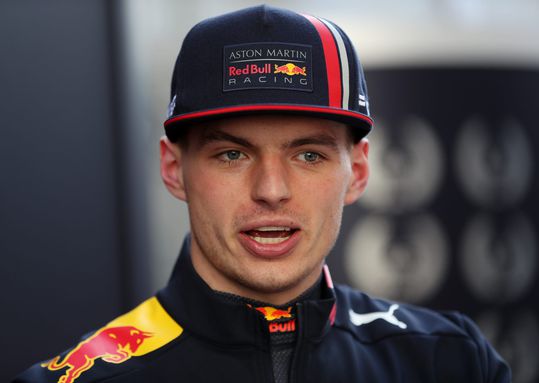 Marko verwacht andere strategie dit jaar bij Verstappen: 'Gaan een geduldige Max zien'