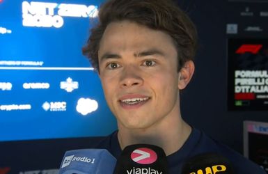 🎥 | Nyck de Vries na heerlijk F1-racedebuut: 'Kon mijn handen niet meer omhoog houden'