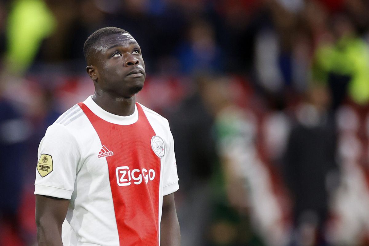 Ajax in mogelijke kampioenswedstrijd met 4-4-2-formatie: basisplaats Brian Brobbey