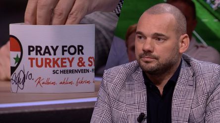 🎥 | Wesley Sneijder: 'Ajax wilde geen armband met actie voor Turkije en Syrië'
