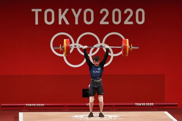 Jarenlang geschorste gewichtheffer mag tóch olympische medaille houden