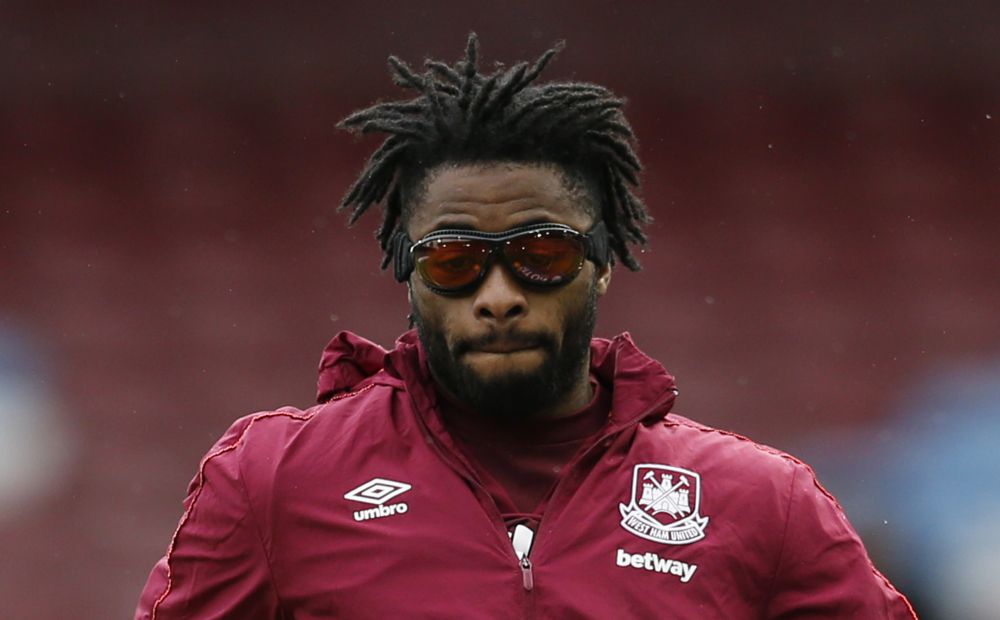 Alex Song verlaat Barcelona voor Rubin Kazan