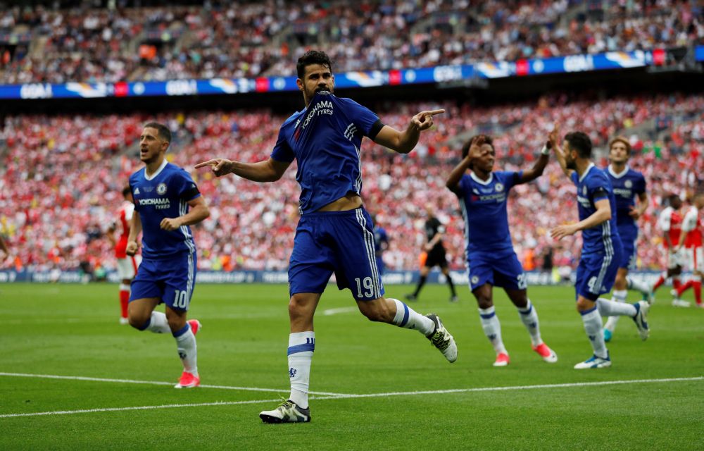 Costa traint niet meer mee met Chelsea en hoopt op transfer