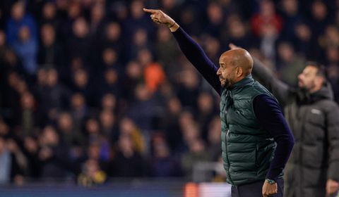 Pascal Jansen kijkt raar op van vertrek Ruud van Nistelrooij: ‘Zoiets verwacht je niet bij PSV’