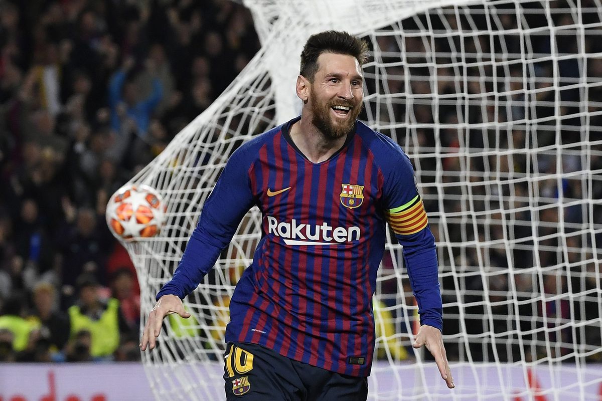 Messi is 75 minuten onzichtbaar, maar schiet Barça tóch met 2 goals richting CL-finale (video's)