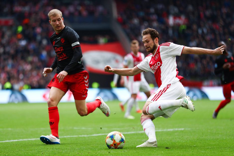 Daley Blind heeft 5e titel met Ajax bijna binnen: 'We leken wel een zwerm bijen'
