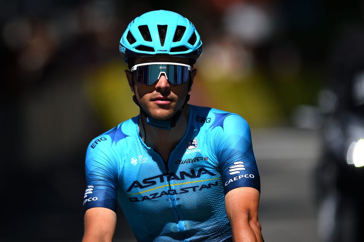 Corona slaat ook toe bij Astana: Riabushenko vervangt Battistella in de Tour