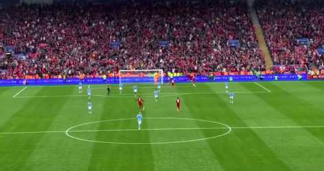 🎥 | Banter! Heel ManCity is woest op Virgil van Dijk na 2-1 Mo Salah