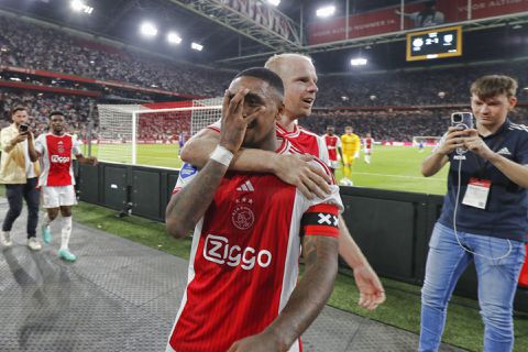 Ajacieden kijken vol spanning naar deze kwalificatiewedstrijd in de Europa League