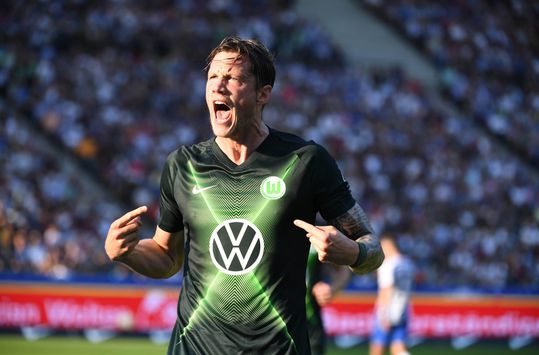 Wout Weghorst scoort bij winnend Wolfsburg, Daishawn Redan debuteert in Bundesliga