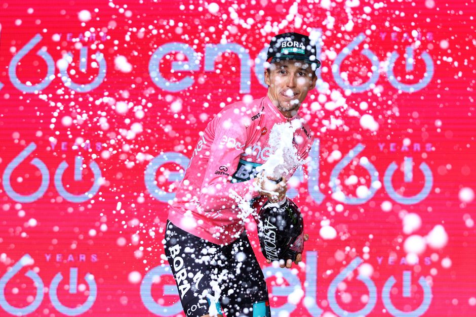 Jai Hindley is de 1e Australische winnaar van de Giro d'Italia ooit