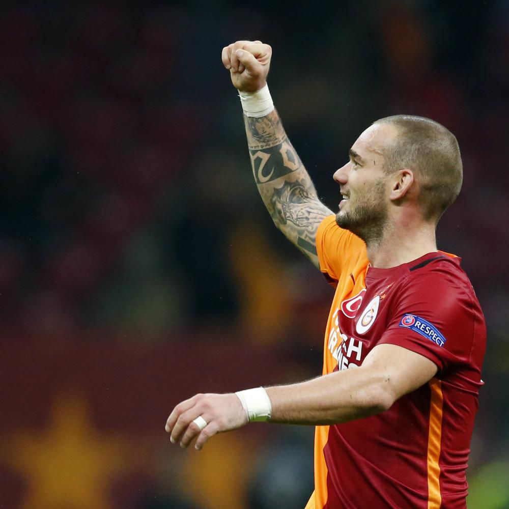 Galatasaray dankt Sneijder in vorm weer voor bijdrage aan zege