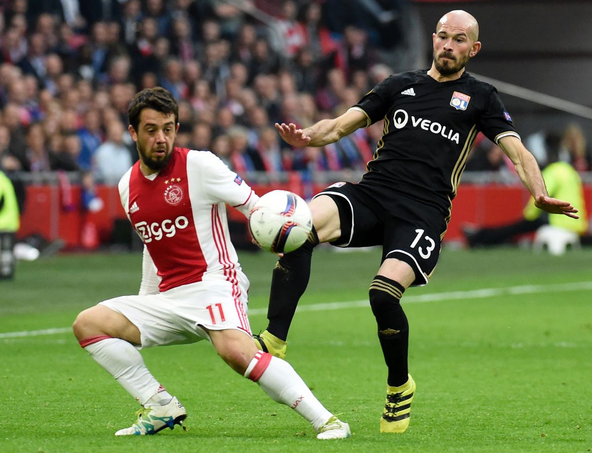 Ajax-opponent Nice haalt met Jallet gewenste rechtsachter binnenboord